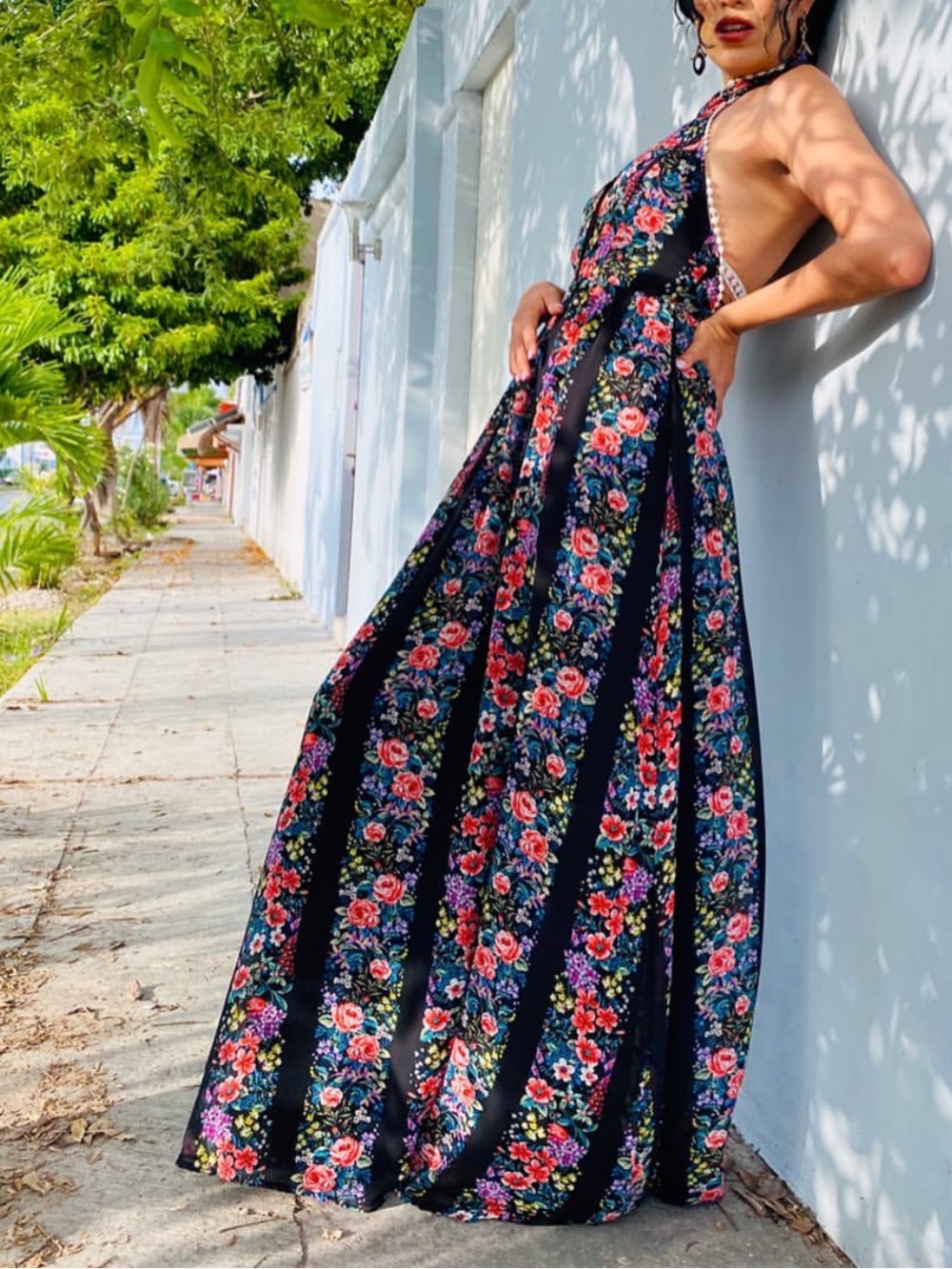 backless floral maxi dress with halter neck size M